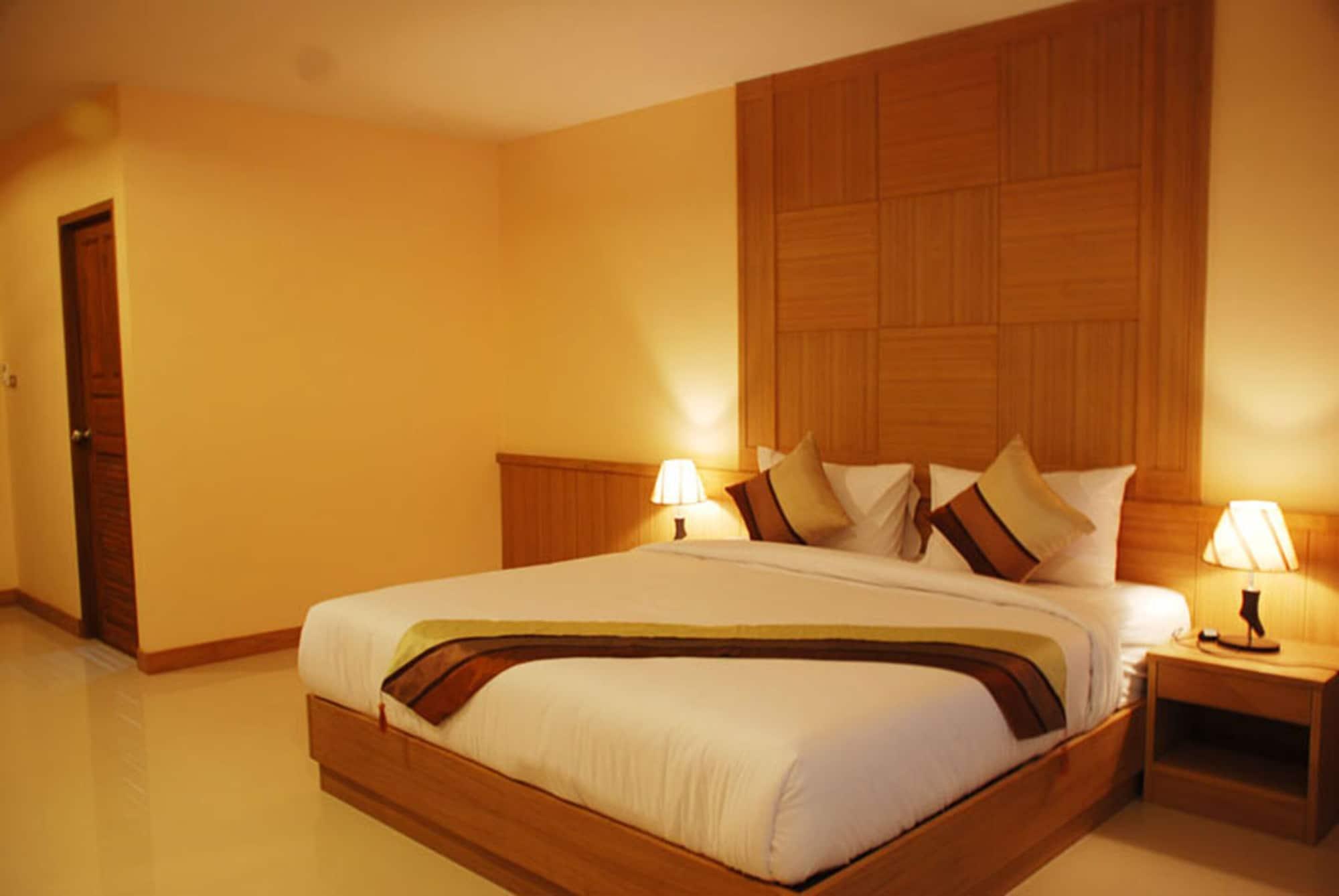 Metro Point Bangkok Hotell Exteriör bild