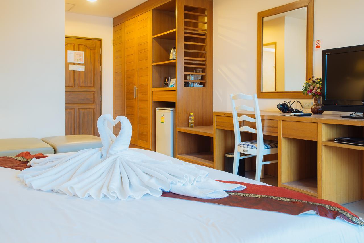 Metro Point Bangkok Hotell Exteriör bild